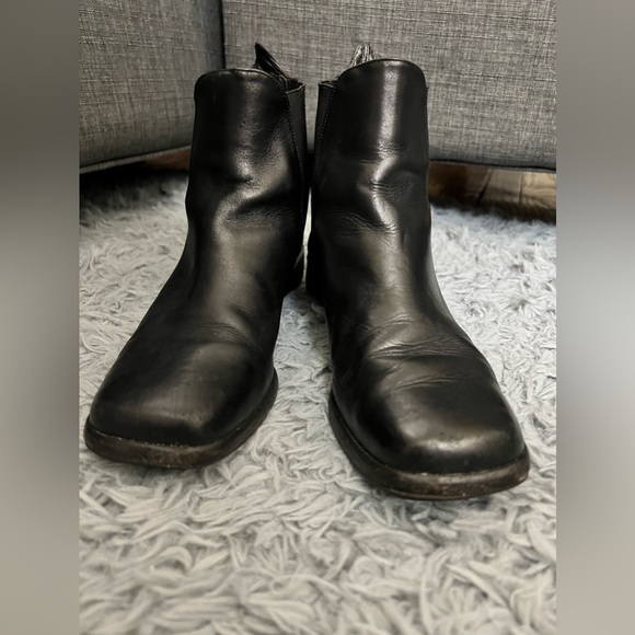 ColeHaan Leather ankle boots - Picture 2 of 6